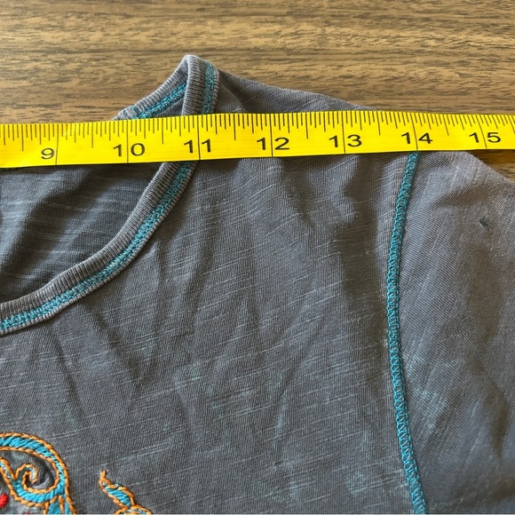 ❤️ Lucky Brand Gray Tee with Dragon Design S - Picture 6 of 9